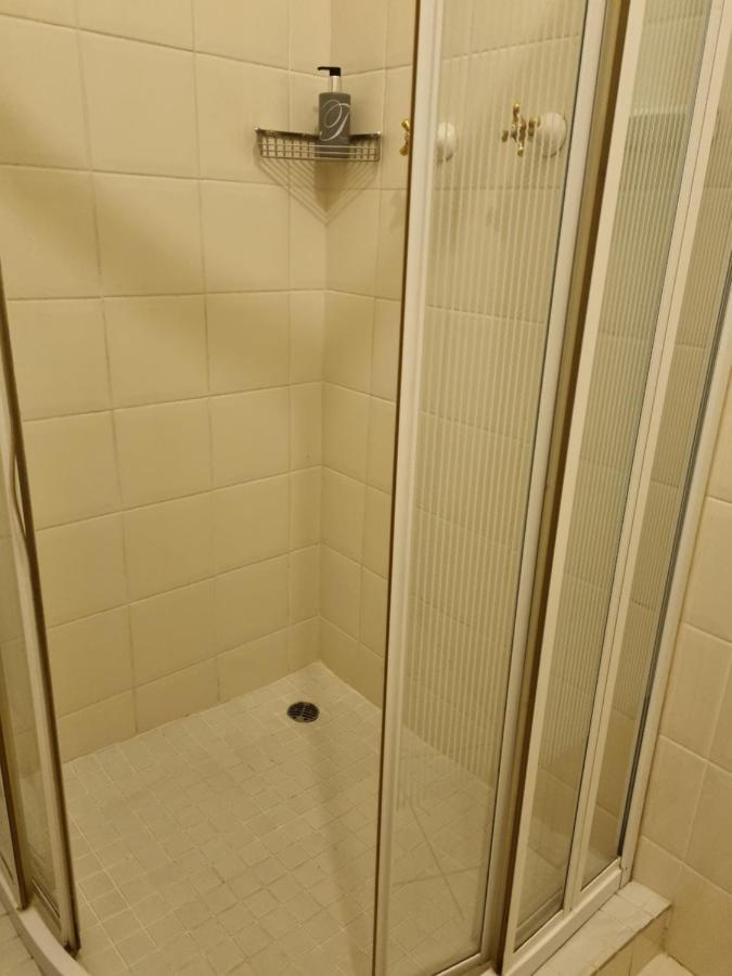 Camelia Guest House Bloemfontein Ngoại thất bức ảnh