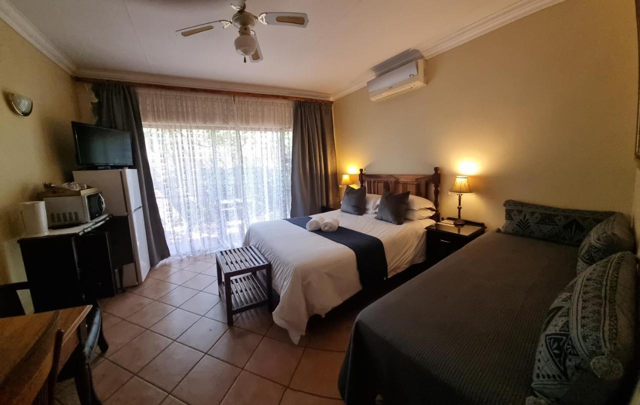 Camelia Guest House Bloemfontein Ngoại thất bức ảnh