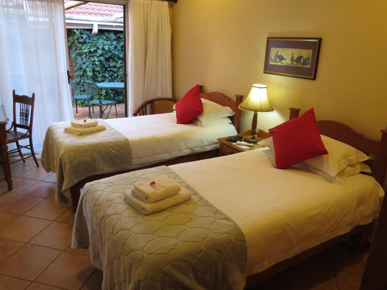 Camelia Guest House Bloemfontein Ngoại thất bức ảnh